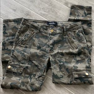 Ashley Mason camo / cargo jeans